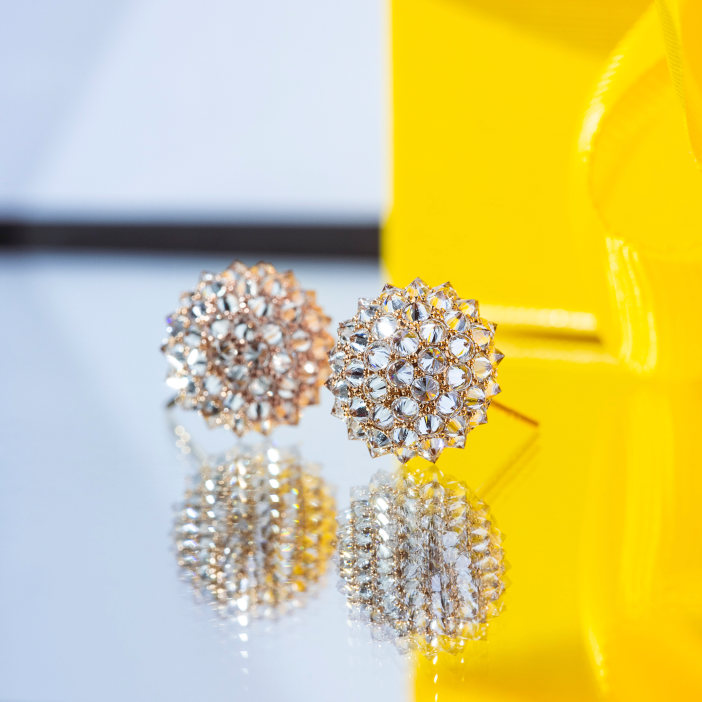 Oliver Heemeyer Abnora Diamond Ear Studs made of 18k rose gold. Different perspective.