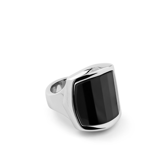 Oliver Heemeyer Jake onyx ring made of 18k white gold.